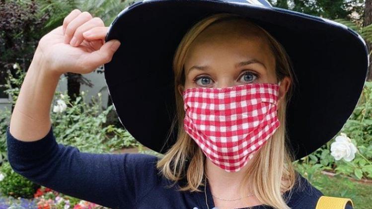 Celebs smeken Amerikanen om mondmasker te dragen: "Schaam je als je het niet doet" (foto's)