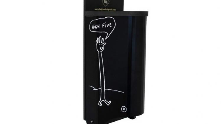 Kamagurka ontwerpt ludieke alcoholgel dispenser