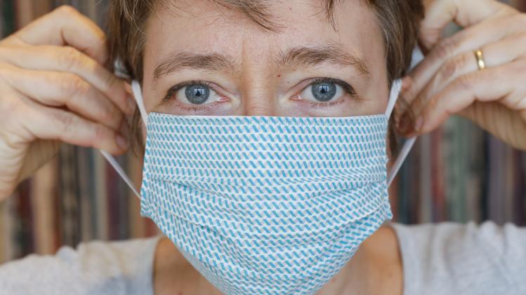 BIZAR. Half miljoen mondmaskers onbruikbaar door... ontbrekende stickers