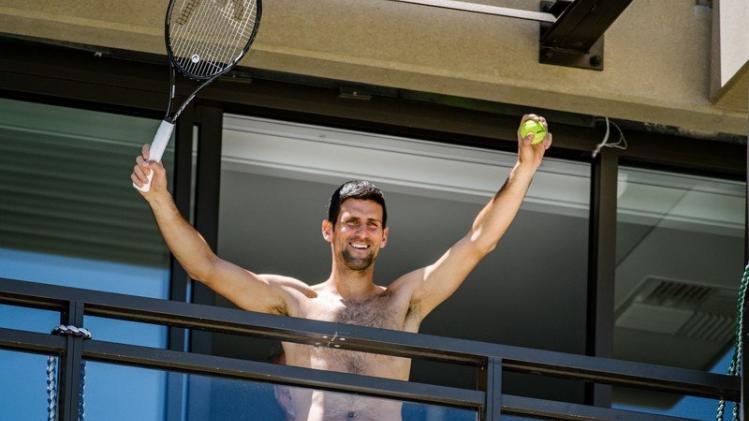 Tennisrebel zet "idioot" Djokovic op zijn plaats met scherpe tweet