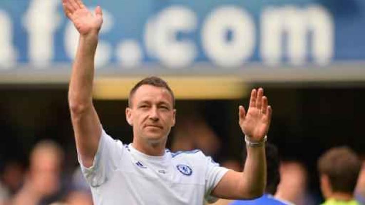 Clubicoon John Terry verlengt contract bij Chelsea met een jaar