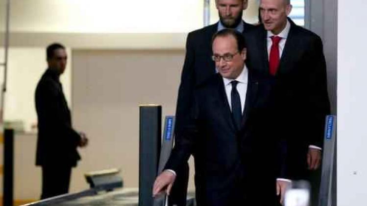 François Hollande bevestigt dat vliegtuig EgyptAir neergestort is