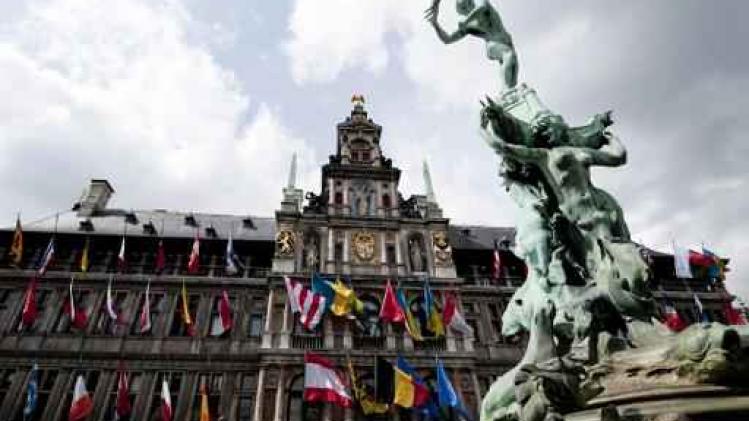 Stad Antwerpen opent rouwregister voor Gaston Berghmans