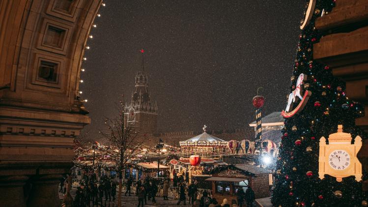 pexels-kirill-lazarev-de-leukste-kerstmarkten-om-te-bezoeken-met-je-kotgenoten-scaled.jpeg