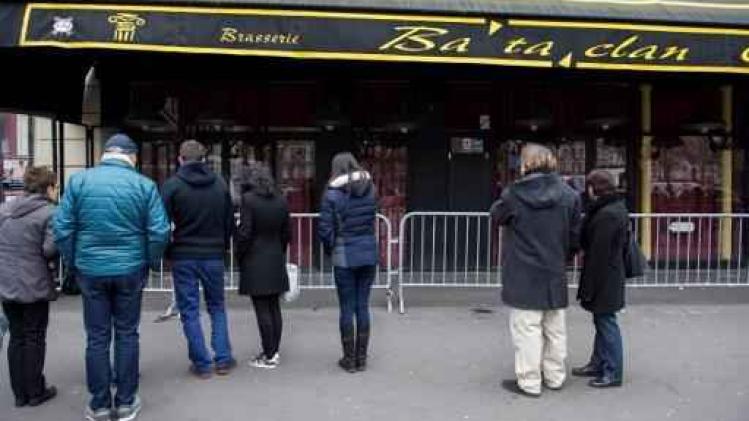 Families slachtoffers aanslagen Parijs zullen klacht indienen tegen Belgische staat
