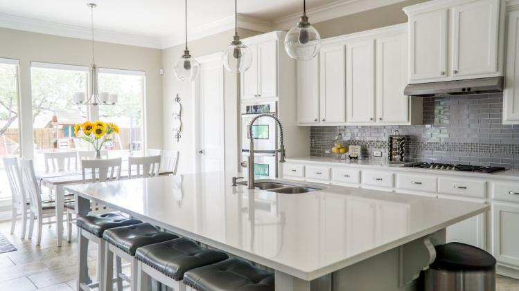 Een moderne landelijke keuken: stijlvol, praktisch en tijdloos
