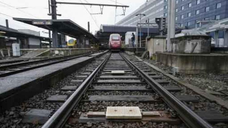 Nederlandse spoorwegen haalt Belgische rijtuigen van spoor
