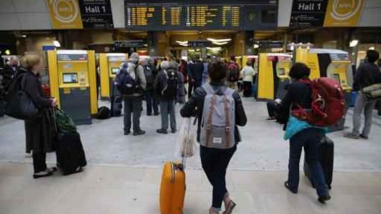 Sociale onrust Frankrijk breidt zich uit naar spoor en metro