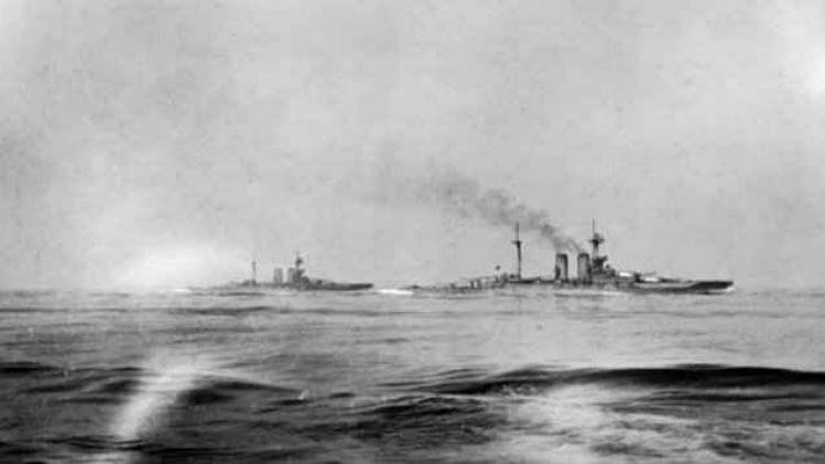 HMS_Warspite_and_HMS_Malaya_during_the_battle_of_Jutland 1
