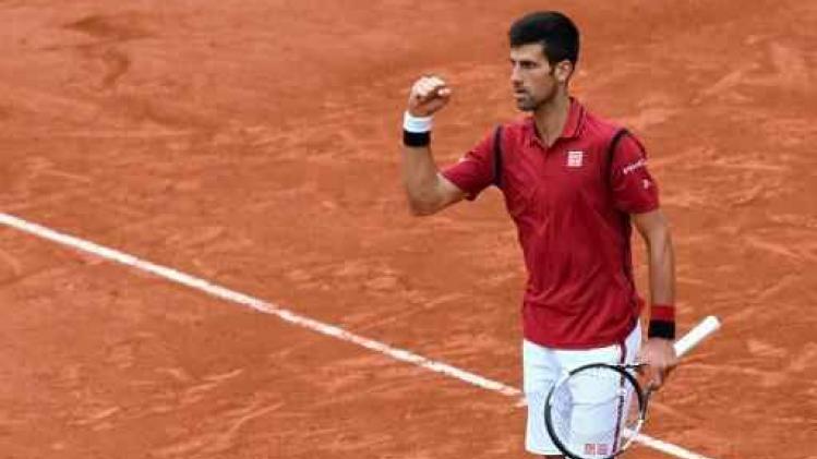 Djokovic niet zonder moeite naar kwartfinales Roland Garros