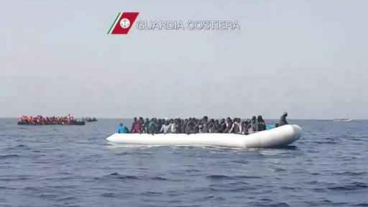 Schip met honderden migranten gekapseisd ten zuiden van Kreta