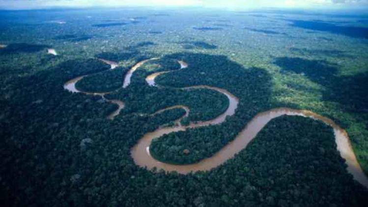 640px-Amazon_river_oxbow