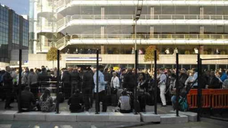 Lange wachtrijen aan veiligheidscontrole voor vertrekhal Brussels Airport