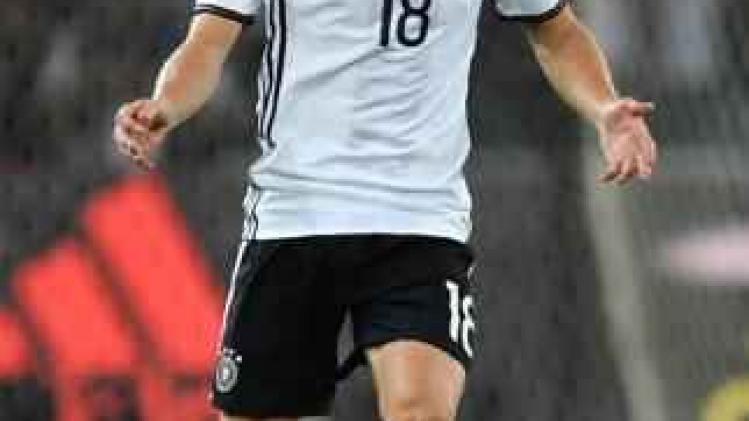 EK 2016 - Toni Kroos is 'Man van de Match' in Duitsland-Oekraïne
