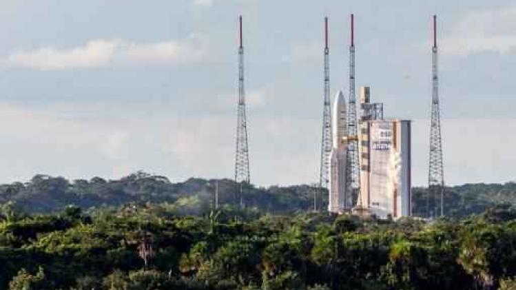 Ariane-5-raket brengt twee communicatiesatellieten in baan rond de aarde