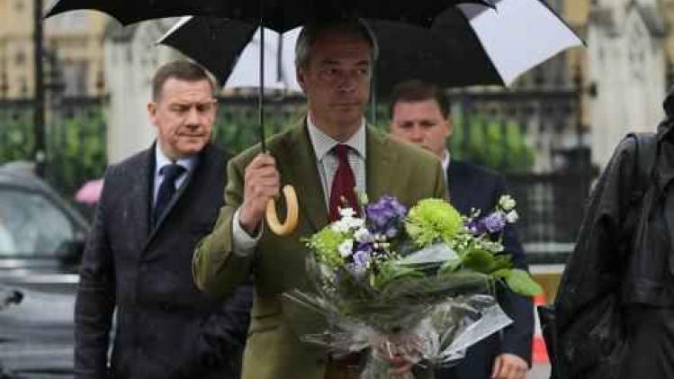 Farage: "Brexit-campagne heeft door moord op Jo Cox aan dynamiek ingeboet"