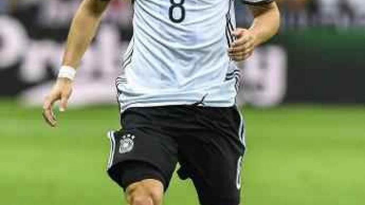EK 2016 - Özil 'Man van de Match' in Noord-Ierland tegen Duitsland
