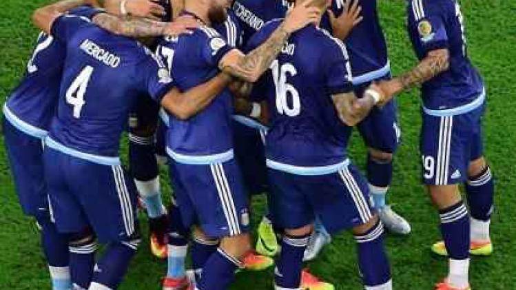 Argentinië plaatst zich voor finale Copa America na 4-0 zege tegen VS