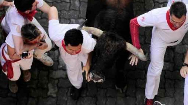 Vier gewonden bij eerste stierenloop in Pamplona