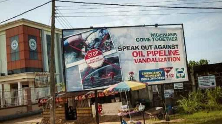 Militanten blazen oliepijplijnen op in Nigeria