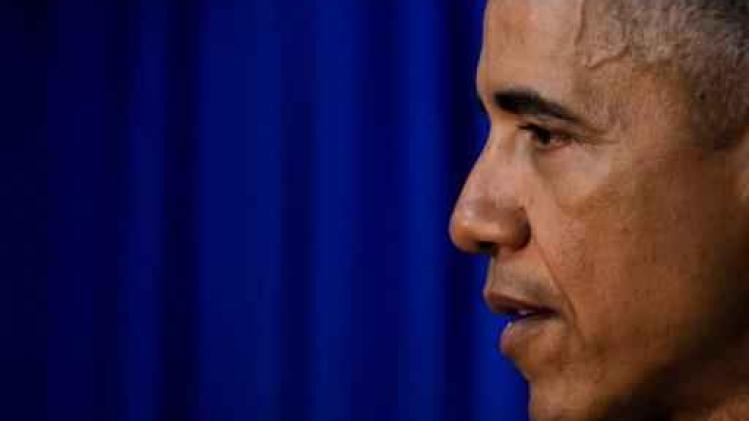 Agenten neergeschoten in Dallas - Barack Obama gaat trip naar Europa inkorten