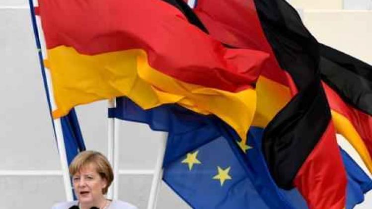 Merkel vraagt "snel" duidelijkheid vanuit Londen over Brexit