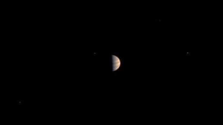 Jupiterverkenner Juno stuurt eerste beelden door