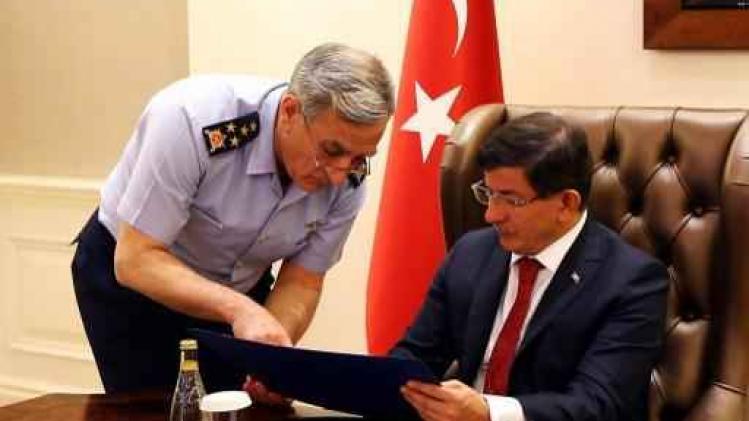 Anadolu past berichtgeving aan: "Ozturk ontkent achter coup te zitten"