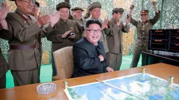Noord-Korea schiet drie ballistische raketten af