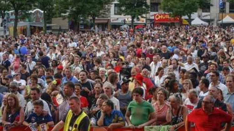 Nationale feestdag - Bal National trekt met 12.500 feestvierders beduidend minder volk aan