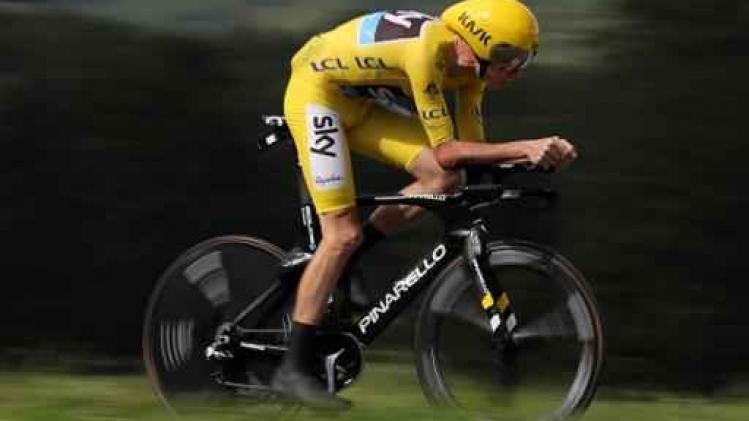 Tour - Chris Froome rijdt zich met tijdritwinst nog steviger in het geel