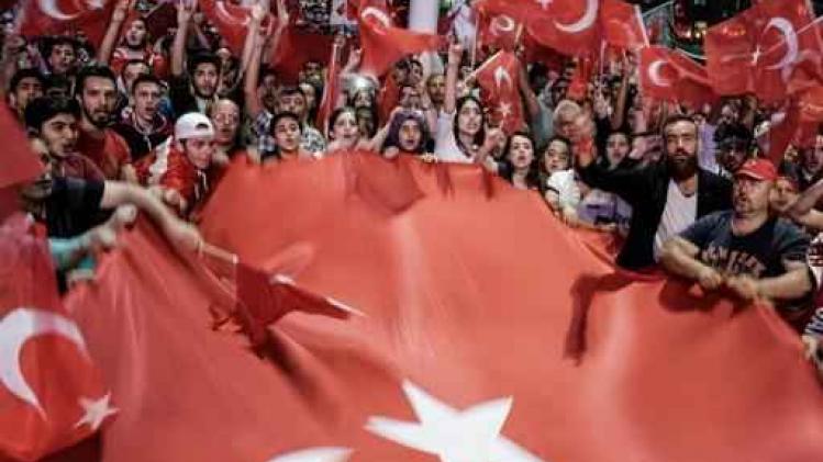 Aanhoudingsbevelen tegen 42 journalisten in Turkije