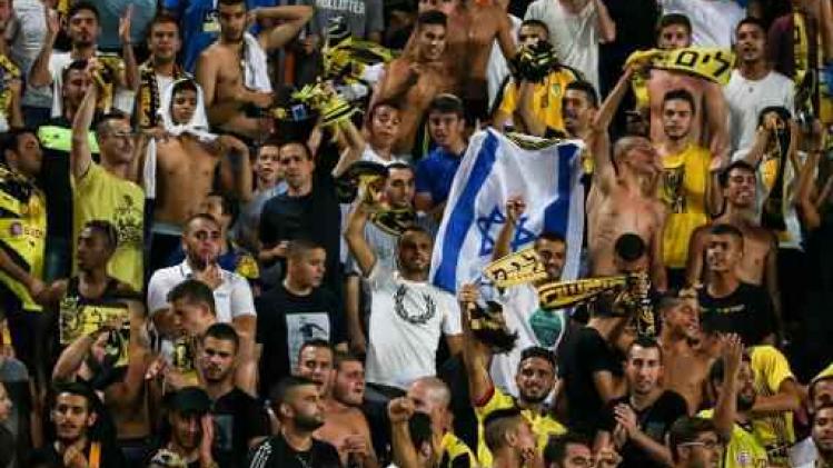 Vijftigtal extreemrechtse voetbalfans in Israël opgepakt