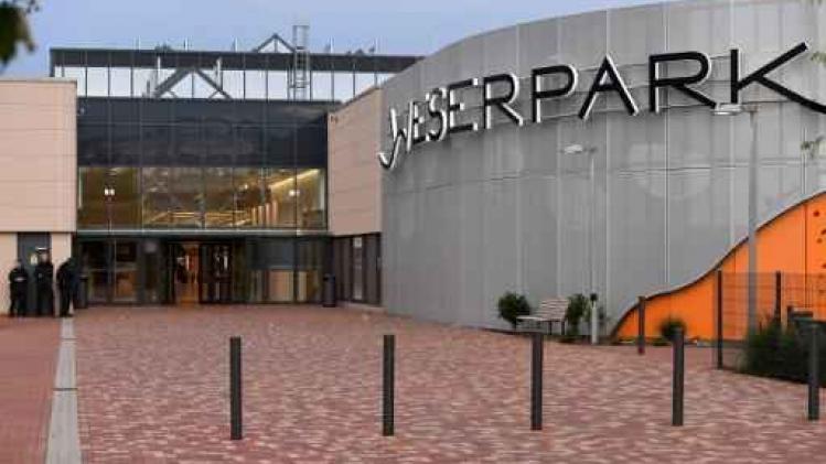 Winkelcentrum in Bremen ontruimd: "verdachte" opgepakt in station