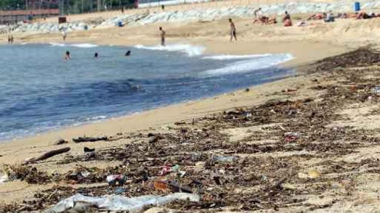 OVAM richt pijlen op afval aan kust