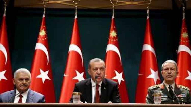 Couppoging Turkije - Erdogan wil inlichtingendiensten en legerleiding onder zijn controle brengen