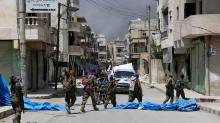 Islamitische Staat ontvoert tweeduizend burgers bij vlucht uit Syrische stad Manbij