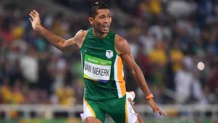 OS 2016 - Van Niekerk snelt in nieuw wereldrecord naar olympisch goud 400 meter