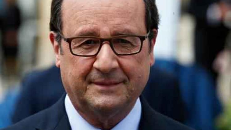 Hollande waarschuwt voor escalatie in Oekraïne