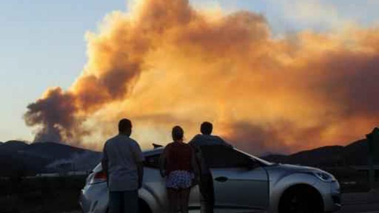 Meer dan 80.000 mensen geëvacueerd door bosbranden in Californië