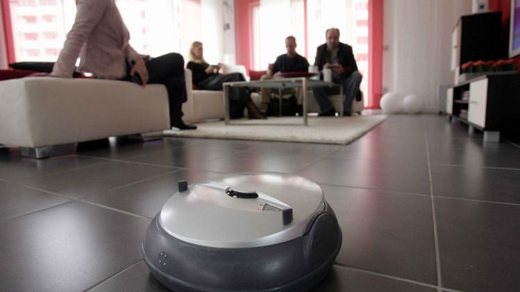 GERMANY-IT-HOUSE-FUTURE-ROBOT-VACUUM CLEANER