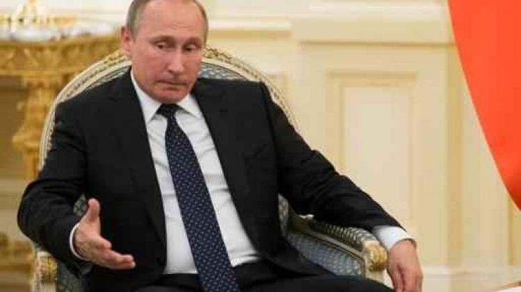 Poetin brengt bezoekt aan de Krim