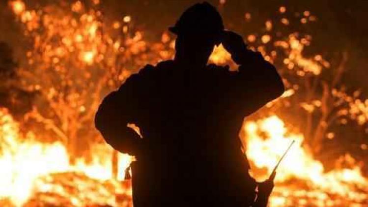 Vlammenzee vernielde al honderd woningen in de buurt van San Bernardino