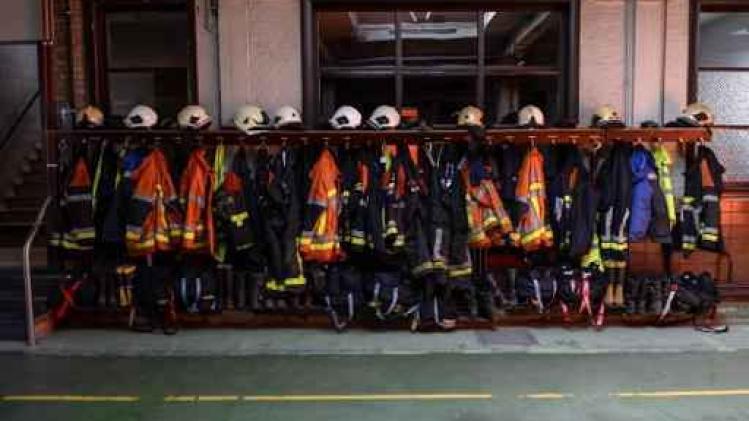 Stichting Brandwonden biedt brandweer kits aan voor eerste zorgen bij aanslagen