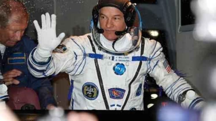 Jeffrey Williams breekt in ruimtestation ISS Amerikaans verblijfsrecord in de ruimte