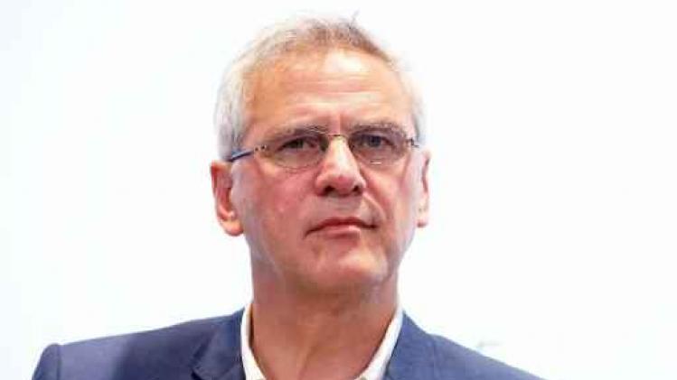 Peeters hoort BNP Paribas Fortis over hogere dossierkosten bij herziening woonkrediet