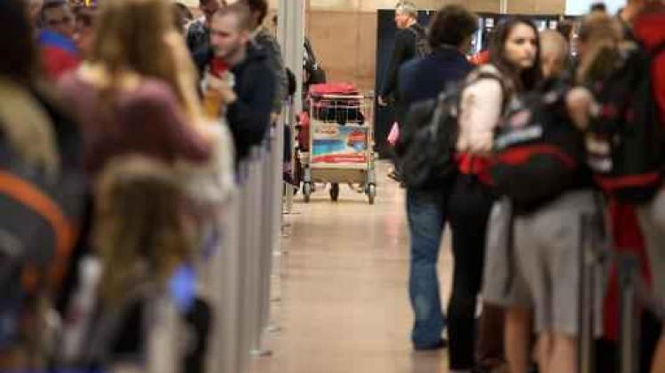 Douane klist 70-jarige met 160.000 euro op Brussels Airport
