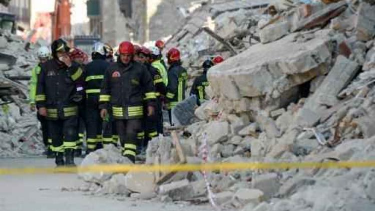 Aardbeving Italië - Agenten vatten vermoedelijke plunderaars bij de kraag