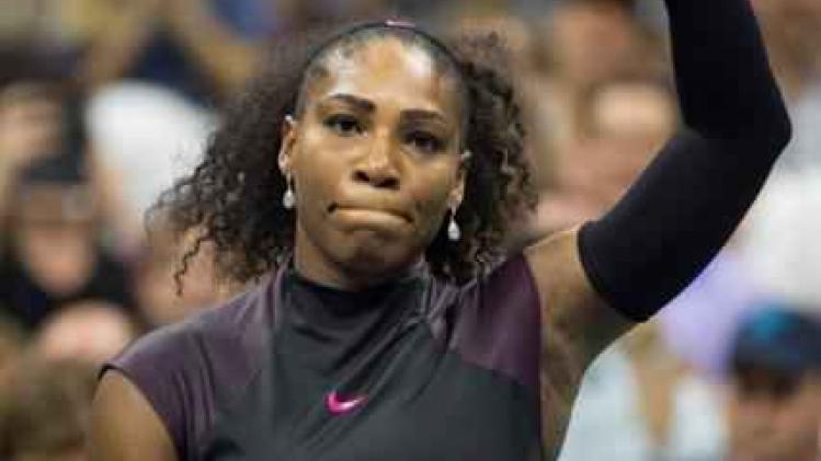 Serena Williams evenaart record van Navratilova