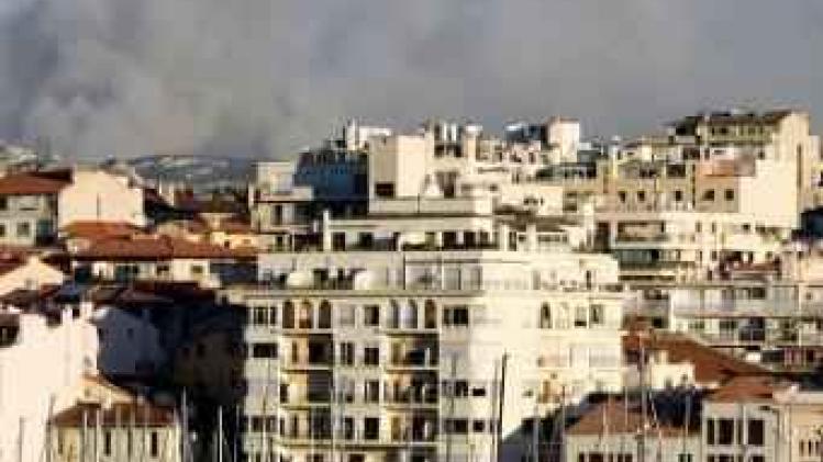 Brandweer kan uitbreiding bosbrand ten zuiden van Marseille verhinderen